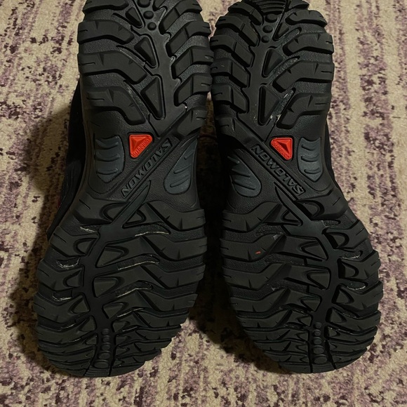 Women’s Salomon climatherm winter boots size 9.5 - Picture 3 of 5